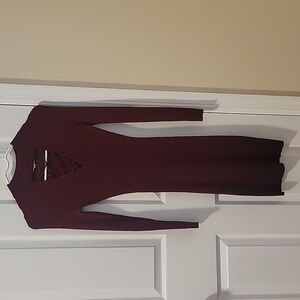 Maroon long sleeve bodycon dress. Cut out front. Size S. Like new.